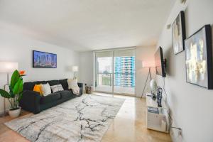 Luxury 2BD Condo | Sauna, Pool & Resort Access