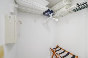 Luxury 2BD Condo | Sauna, Pool & Resort Access