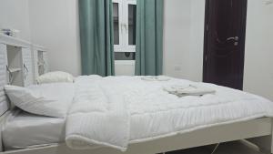 شقة جميلة مطلة على الشاطيLuxury MUSCAT Apartment with Sea View