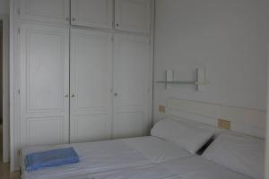 3 bedroom apartment w sea views in Aiguafreda Begur H25