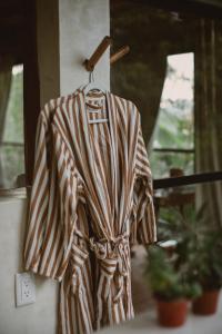 Surf Retreat La Saladita, Yoga, Pool, Templo, Casita Sol