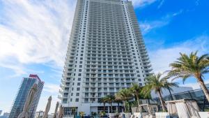 Spectacular 3br and 2ba in Hyde Beach House