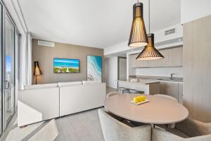 Spectacular 3br and 2ba in Hyde Beach House