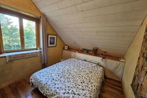 Charming house in Sarzeau with flower garden