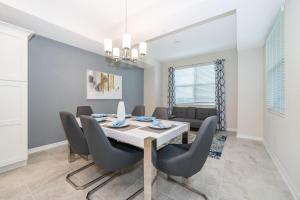3151-307BE STOREY LAKE, CONDO 22 LAKE VIEW
