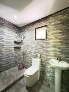 Malibu A Residence SM Lanang SMX nearby House 4 BR