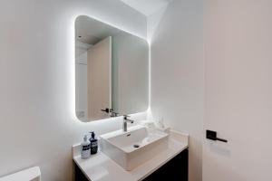 1912AA DOWNTOWN MIAMI STUDIO