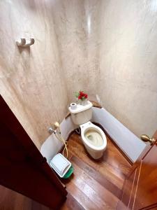 Chalet Lago Calima - Piscina Natural y Jacuzzi