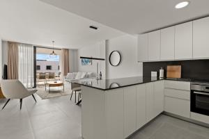 Happy Travel Daphne Higueron