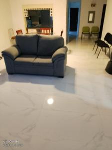 Amplía casa en Jardines Alcalde