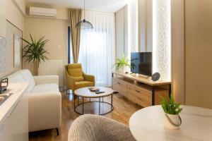 Cozy Suite Among the Highest Floors - Free Parking