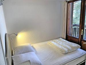 Appartement cosy avec balcon - idéal 4 pers - proche commerces et pistes de ski - FR-1-458-198