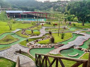 Refúgio aconchegante c Piscina no Águas da Serra