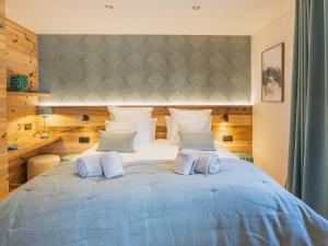 Chalet dexception aux 3 Vallées, 14 pers, jacuzzi, sauna - FR-1-452-399