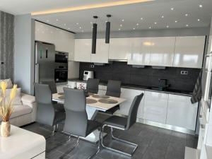 Arboc Residence by Mital