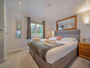 1 Bed in Langbank 73846