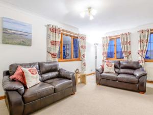 2 Bed in Newton-by-the-Sea 80481