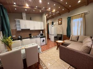 Júlia-Gyöngyvirág apartman