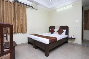 Hotel O Saraswathi Residency Near SR Nagar Metro Station