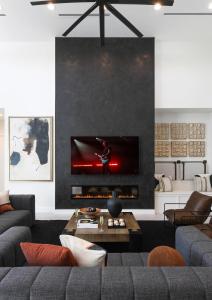 Luxe - Ember - Pool Heat Available - Fire Pit