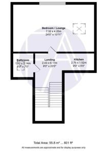 The Eaves - Victorian second floor, open plan apartment