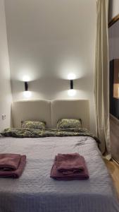 Central Breeze Flat x Self Check-in