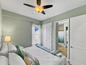 Leeward 1 7 l Beachfront Condo with Stunning Views of the Water l Bike to Seaside