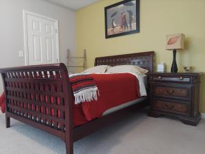 Book Alparetta Bed and Bath