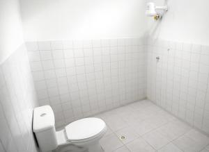 Ao Lado da Portaria do Consulado -Vá a Pé!