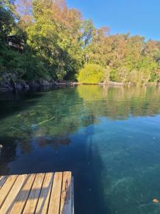 Cabaña Huenehue - Orilla de Lago y Embarcadero