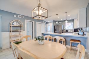 Adjust Your Altitude at Runaway Bay by SeaBreeze Vacation