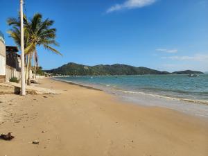 Triplex piscina e jacuzzi, 100m Praia