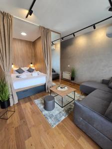 Centar Balkan Square