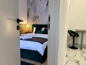 MiniDude by ALTiDude