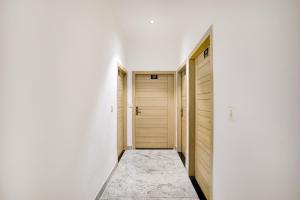 Super Townhouse Mohali Bus Terminal Formerly Hotel Hm Crystal