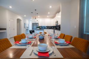 6BR Villa w Private Pool at Champions Gate