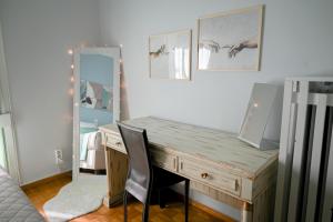 Limping Johns Bright City Apartment - Athens Heart