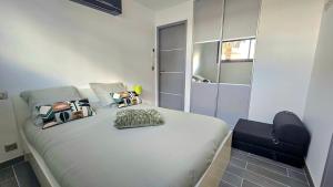 Villa contemporaine standing proche village Noël