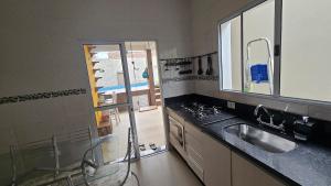 Spacious Townhouse with Pool Comfort and Fun