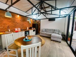 Buendía Lux Lotus Suite Hidden Gem Near Beach with Pool