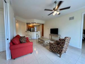 New Charming Condo By Bonita Beach & Docs