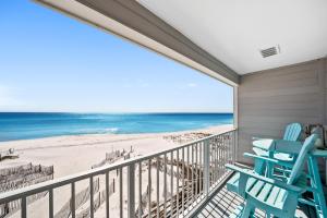 Leeward II 8 Sand Angels l Beachfront Condo l Newly Renovated l Beach Towels