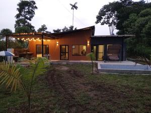 Casa vacacional en Pedro Vicente Maldonado