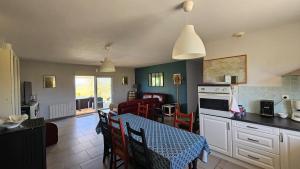 Cadre idyllique, piscine chauffée, 8 personnes