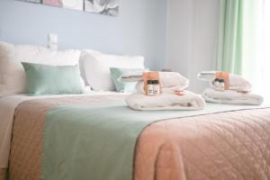 Limping Johns Bright City Apartment - Athens Heart