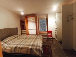 Appartement 2 pièces avec petite terrasse - Centre-ville