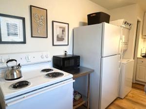 Rocky Court Apartments