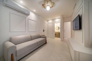 Farol de Bombas 104 – Lindíssimo Apartamento com Vista para o Mar na Praia de Bombas.