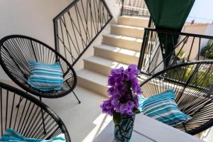 Apartment Coastal Urban Nest