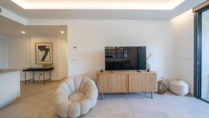 XPCE JADE TOWER, Pool-Spa-Gym-Cinema-Beach and Parking Free